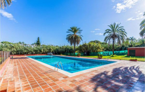 Lovely Apartment In Estepona With House Sea View